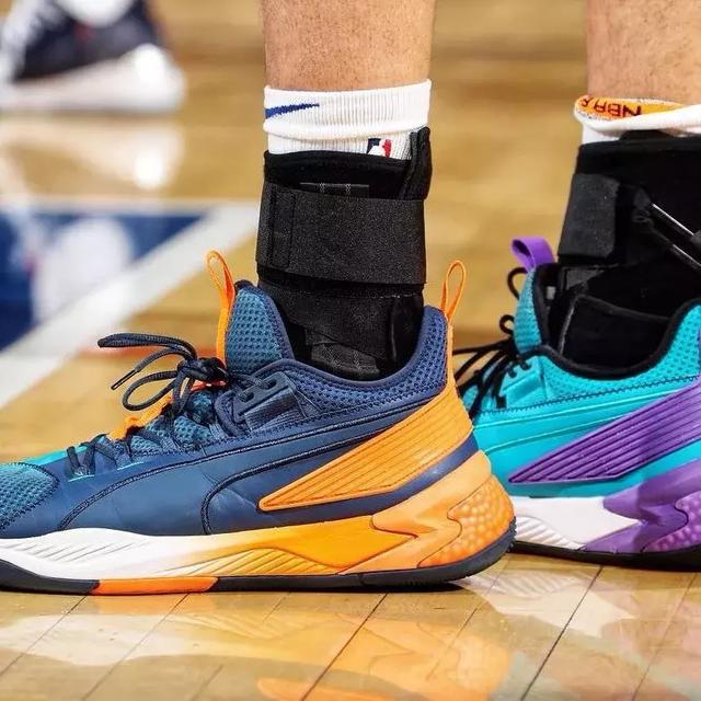 戏剧性拉满，内马尔自八月初后首次破门随后又送出一粒点球（戏剧拉满：内马尔收获八月初后首球，转身又送点球）