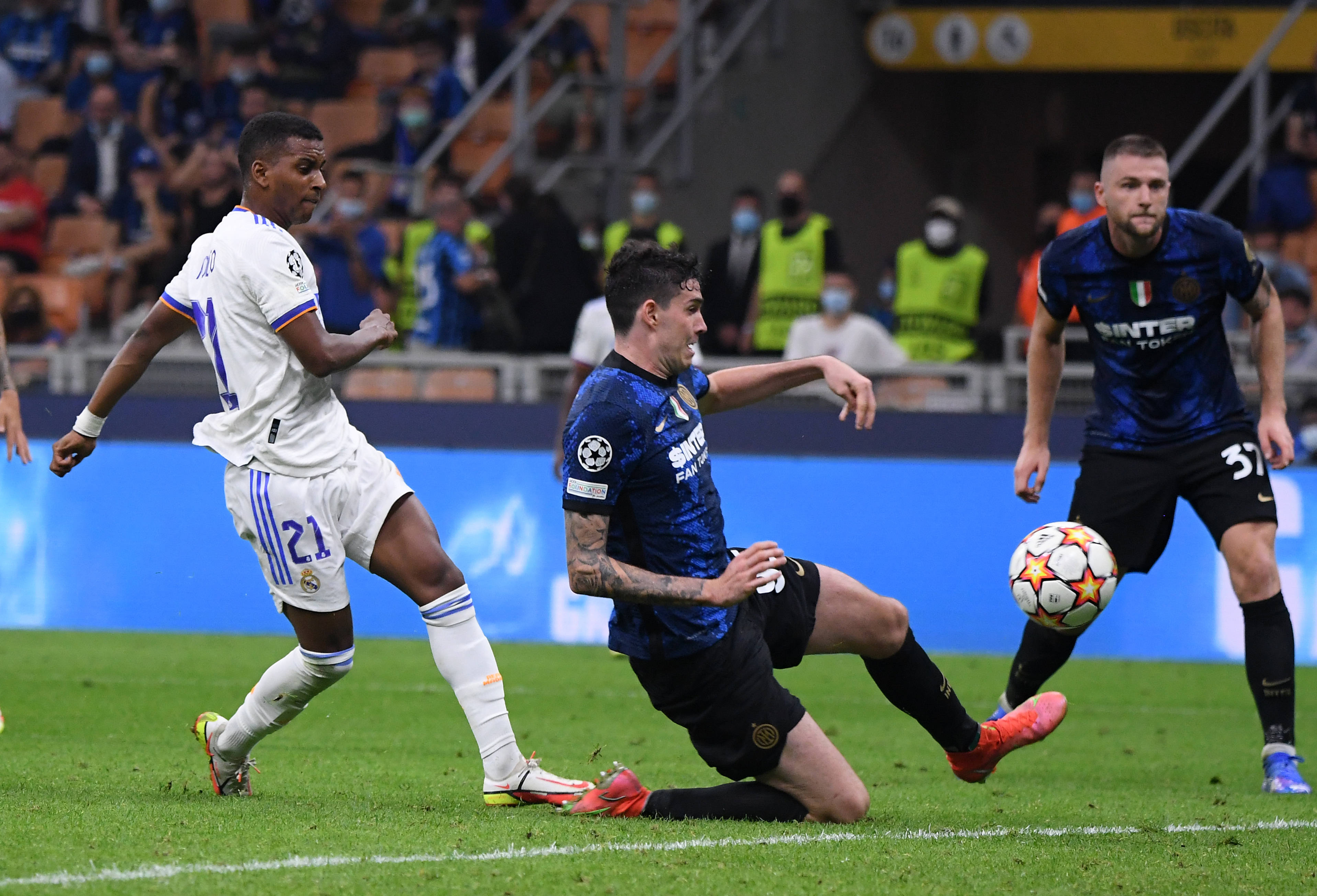 蒙奇：一些历史悠久的俱乐部联系过我，但我目前不想再做总监（蒙奇：老牌俱乐部曾联系我，我暂不考虑再任总监）