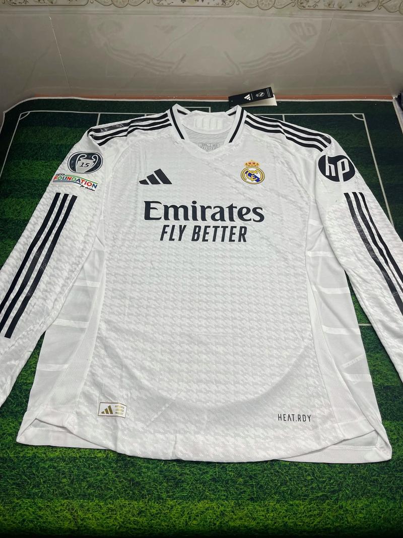 博尼：巴斯托尼让我来国米；以前踢中场对我组织能力有帮助（博尼：在巴斯托尼推动下加盟国米；中场经历提升了我的组织能力）