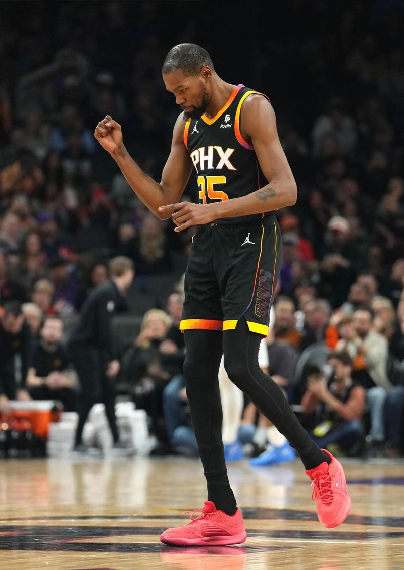 复制粘贴？米兰和乌迪内斯均被吹两球，都是越位+队友犯规无效（似曾相识！米兰与乌迪内斯各两球被判无效，皆因越位与队友犯规）