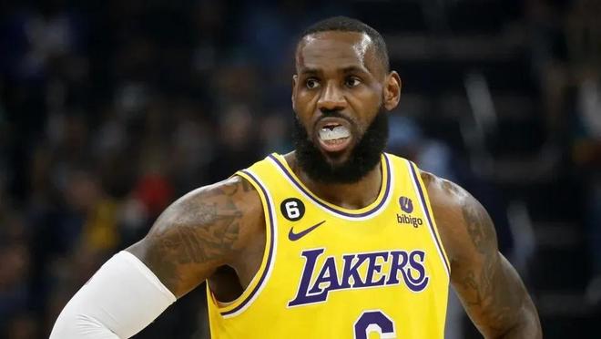 塔利斯卡：费内巴切11年没夺冠，本赛季我们要全力冲击冠军（塔利斯卡：费内巴切已11年无冠，本赛季我们将全力争冠）